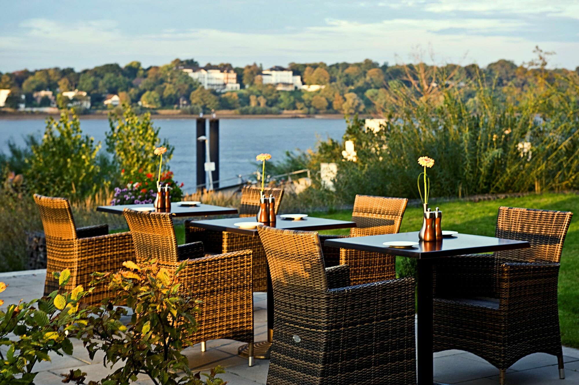Elaya Hotel Hamburg Finkenwerder Ehemals The Rilano Hotel Hamburg Exterior photo